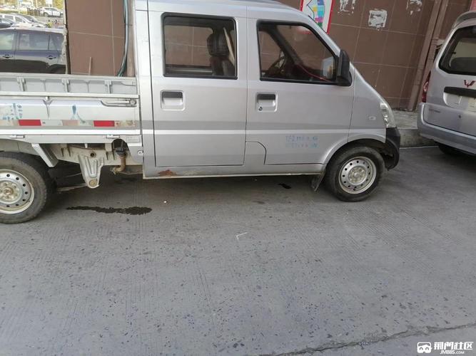 五菱荣光双排小货车