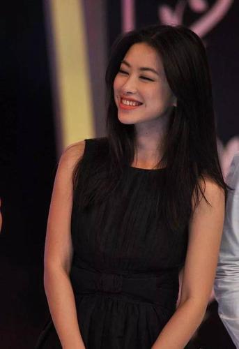 李泉周董尤文老板闹绯闻豪门梦碎!朱珠情史大揭秘