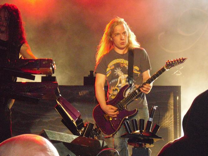 电吉他视频夜愿nightwish吉他手emppuvuorinen电吉他solo集锦