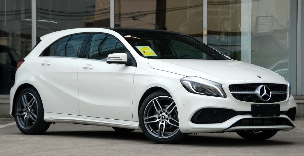 奔驰最便宜进口车 售价不足20万 颜值操控依然高端 女友绝对喜欢