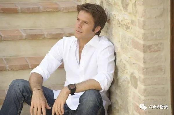 意大利菲利伯托王子(图片来源于uomo-moderno)