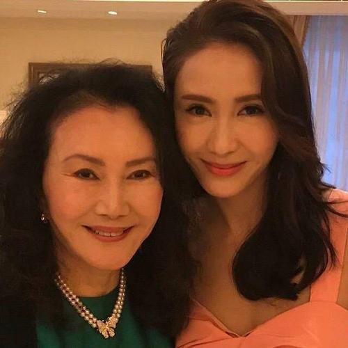 落魄千金黎姿在古惑仔被叫阿嫂的她却嫁给了跛豪