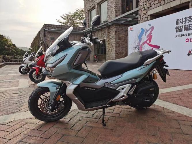 大阳adv150踏板车,电喷水冷四气门