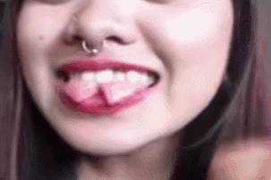 他把舌头照po到网上后,所有人都炸裂了