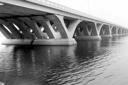 浑河最长跨河桥云龙湖桥竣工通车