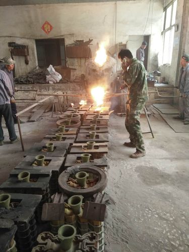 覆膜砂铸造 覆膜砂 具体价格面谈供应粘结剂 聚渣剂 挂车悬挂 炉料等