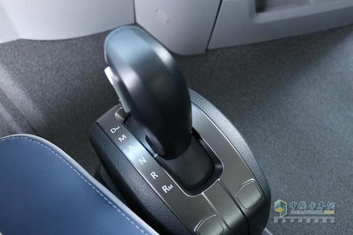 100万公里的延续 欧曼自动挡重卡是王玉红最正确的选择