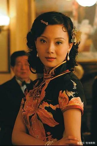 02 《新上海滩》交际花方艳芸 上海滩第一交际花,许文强两小无猜的