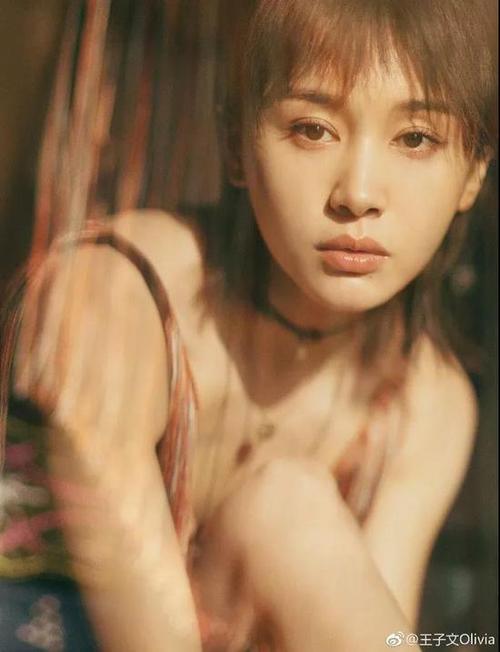 被女明星一句话戳痛:原生家庭的烂牌,该怎么打成王炸