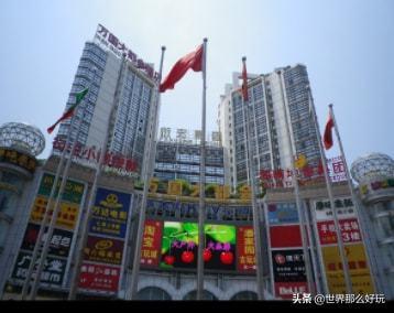 自称海南最大综合性商业航母的海口万国大都会,如今风光不再