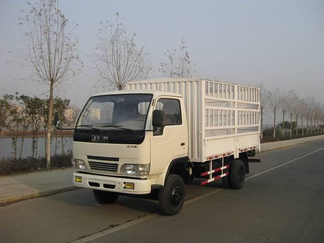 金犁仓栅低速货车 jl5820cs