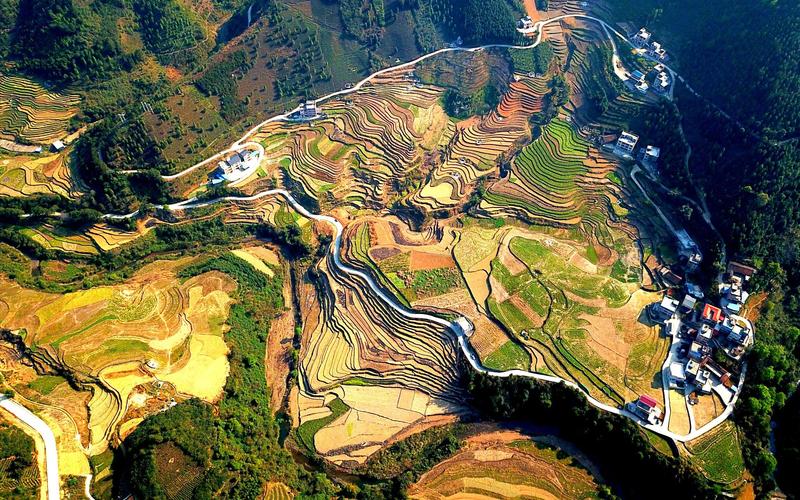 百色市凌云县加尤镇.覃蔚峰 摄