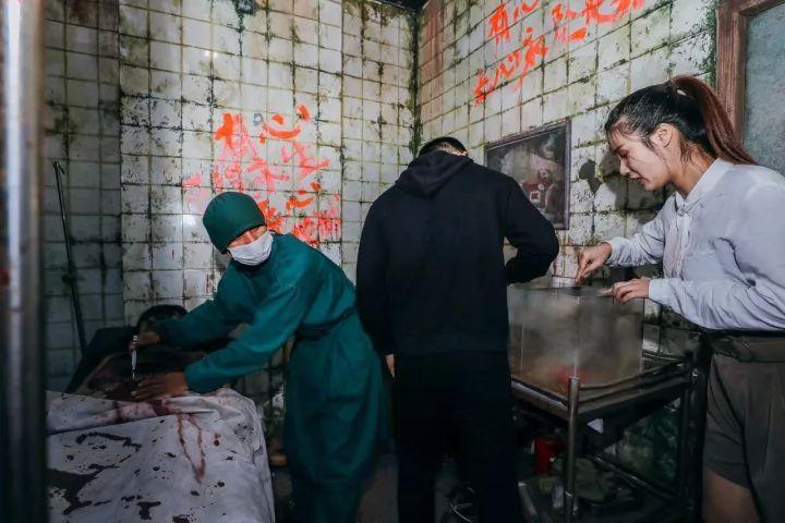 【文末福利】尝"鲜血",闯鬼屋,"鬼混"常州恐龙园万圣季,夜场只需79元!