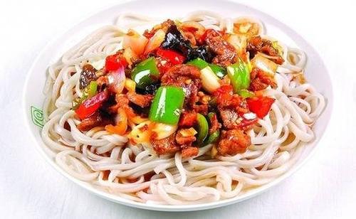 拉条子拌面培训技术,油泼拉条子培训陕西扯面油泼面拉条子培训学习
