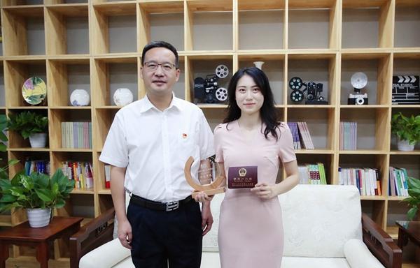 是她!龙华迎来第50万个户籍居民