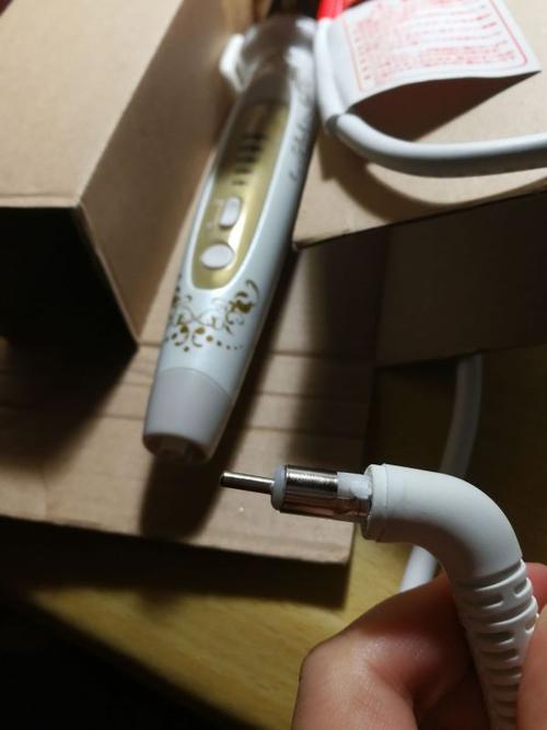 如何修理电源线接口断裂的gracecurl卷发棒