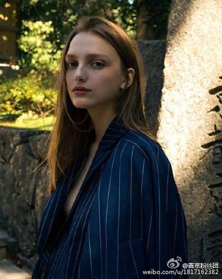 俄罗斯时尚# 俄罗斯模特 sonya maltceva 97年出生 身高179cm 简直太