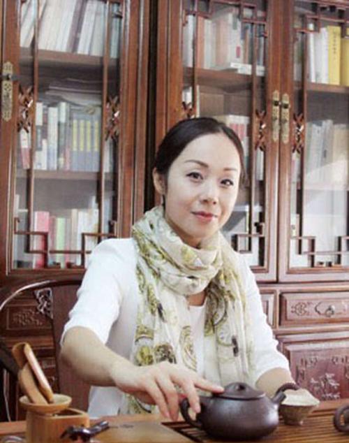 王雅丽|王雅丽紫砂壶-王雅丽简介|访砂网