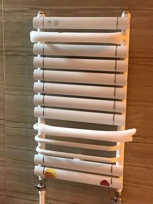 厂家直销家用工程用卫浴铜铝复合背篓式暖气片 壁挂式散热器散热