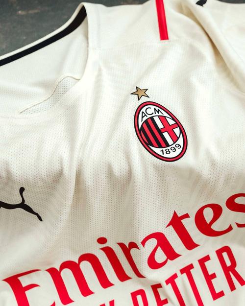 ac米兰发布2021/22赛季客场球衣