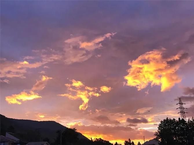 竹林信步chenjunyuan的美篇:夕阳过后是朝霞 唯美瞬间