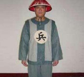 清代士兵军服上标有"兵","勇","卒"字,都有什么区别?