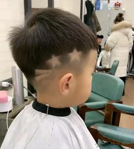 2020最帅小男孩发型