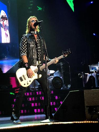 十一月的奇幻之旅——枪花台湾香港repo