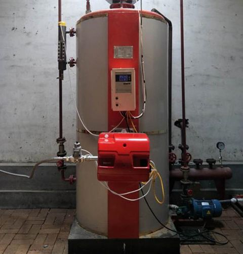 0.7吨立式燃油燃气蒸汽锅炉