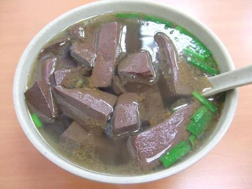 煮猪血汤时,很多人都不懂,忽略了这一步,难怪猪血不嫩