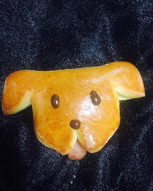 翠翠烘焙做的小狗面包