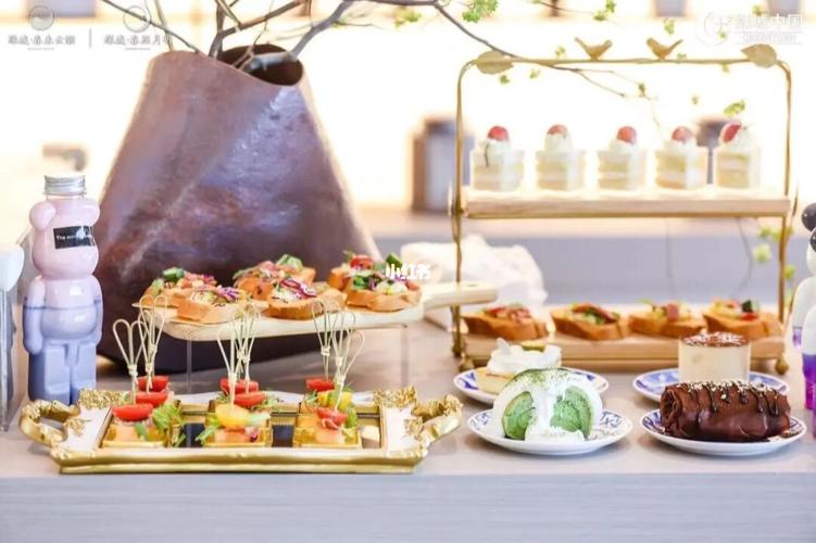 烘培甜品8月文案茶歇甜品台团餐_甜品_文案_下午茶_烘焙_甜品台_天一