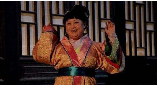 87版《红楼梦》仅一场戏的傻大姐,《封神演义》演于和伟暴力老婆