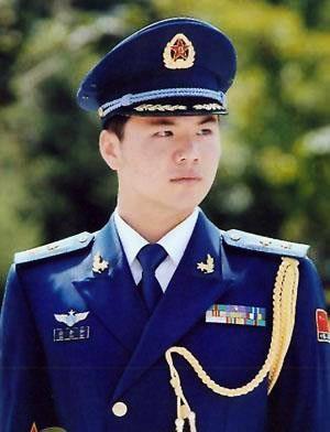 e空军男军官礼服