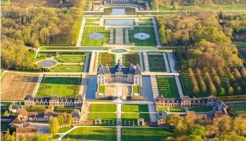 正文 他被称为"王之园师,园师之王" 一手造就了法国古典主义园林的