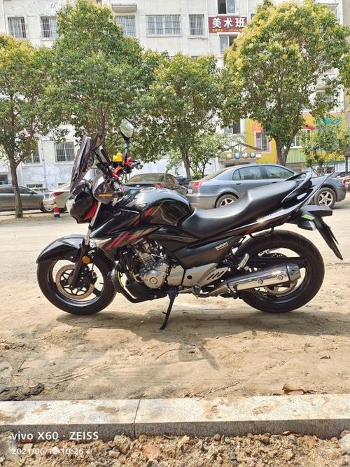 豪爵铃木 骊驰 gw 250-a