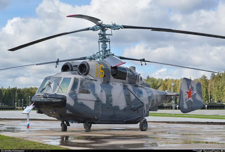 苏联俄罗斯的卡27卡29卡32等绰号蜗牛的舰载直升机