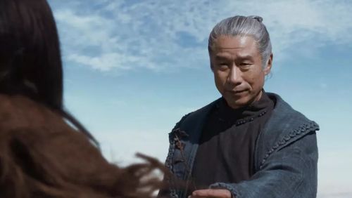 就是知守观观主陈某的演员,第一部是刘佩琦老师友情主演,而《将夜2》