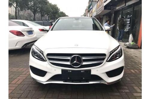 奔驰c200l 白色