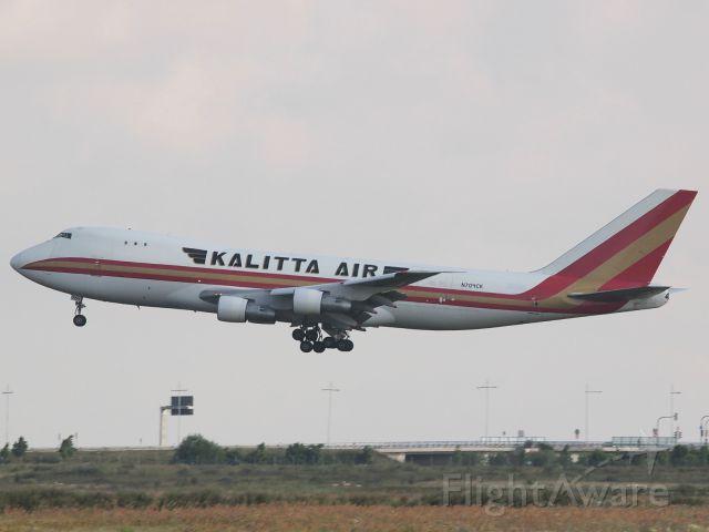 中等 / 大图 / 全尺寸 back forward 提交时间: 4 年以前 kalitta