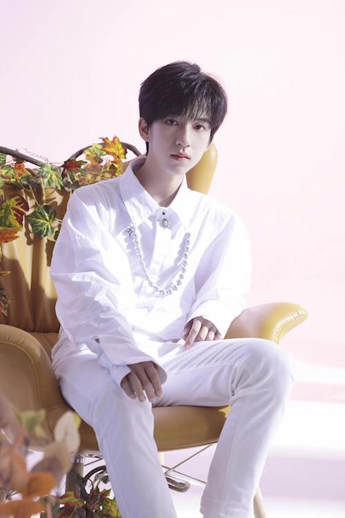 贺峻霖 | 时代少年团11月pb vol.7 少年·按时长大个人版高清扫图