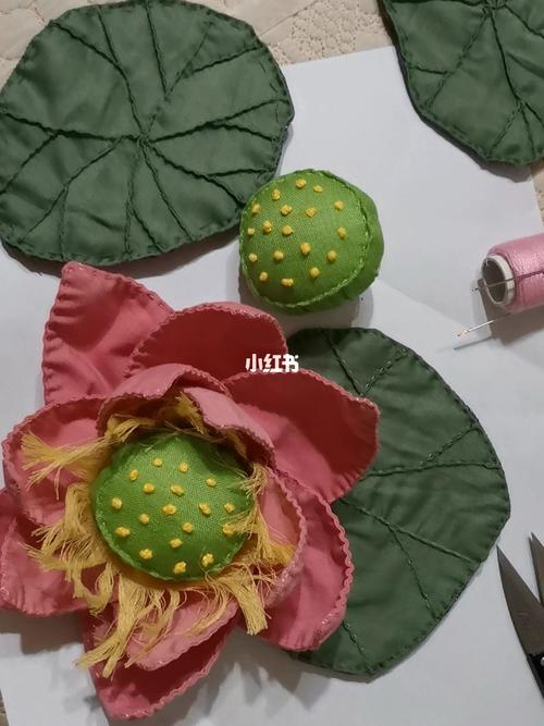 手作布艺荷叶,荷花,莲蓬_手工制作_荷花_布艺_我的手工日常_兴趣爱好