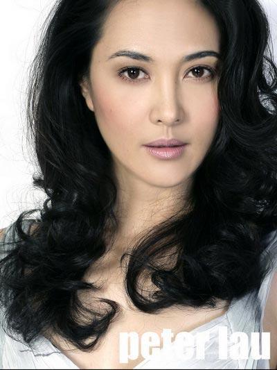 王菁华知性写真典雅妩媚展迷人风情组图