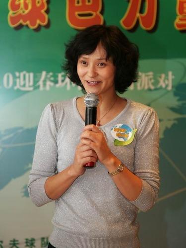奥运冠军高敏历经两段婚姻俩儿子一文一武51岁的她依旧美丽