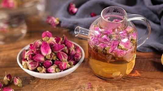 适合女性春天喝的养生花茶