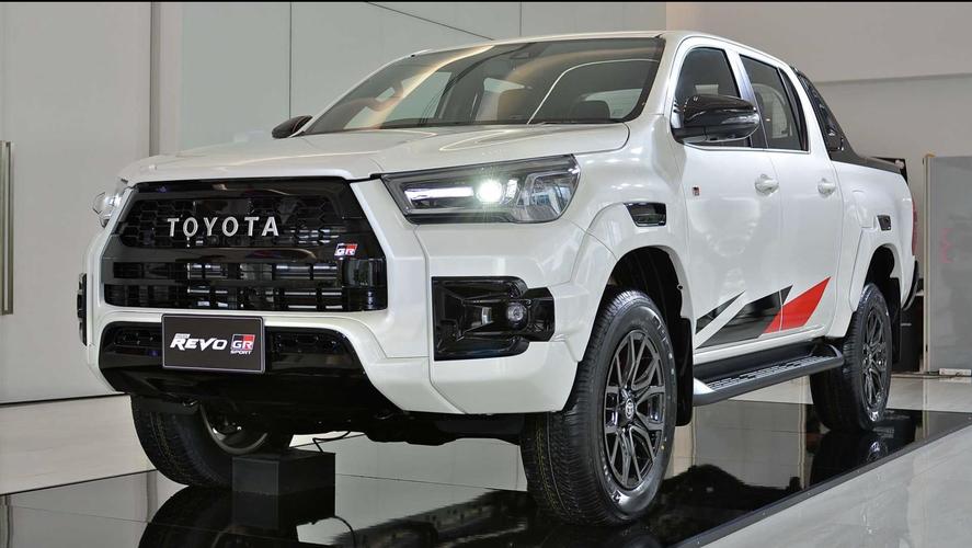 性能皮卡来了丰田全新海拉克斯grsport