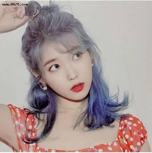 女明星的宝藏减龄发型!iu半丸子头甜美,吴昕双马尾是初恋的感觉