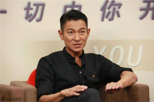 原创刘德华发型又酷又帅,蓬松又整齐更有男人味,喜欢油头的男生试试