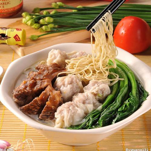 牛腩云吞面
