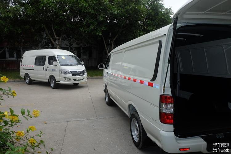 济南福鑫车型齐全-5座金龙封闭式货车价格